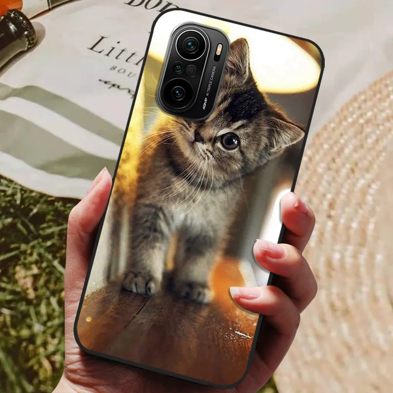Sleek Protective Bumper Case - Shockproof Back Cover