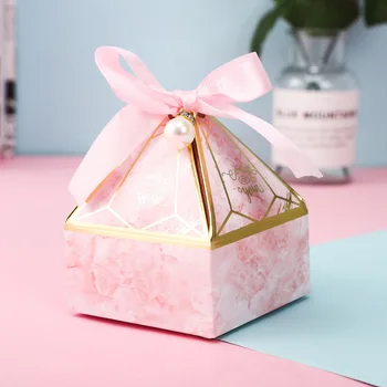 

7*7*9cm Gem Tower Bronzing Candy Box Cardboard Bags Wedding Box Decoration Paper Gift Box Packaging Baby shower Party Supplies