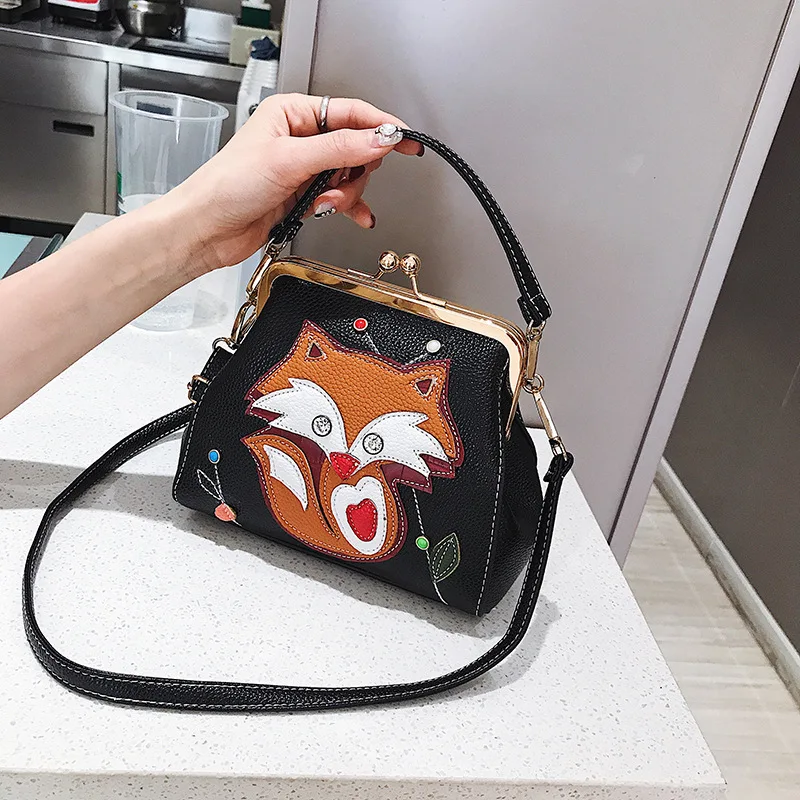 

Mini portable clip bag female 2019 new wave cute little fox hit color shell bag super fire diagonal package