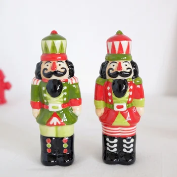 

Tableware ceramic Salt shaker and pepper shaker creativity housewares kitchen spice jar man-at-arms decoration spice organizer