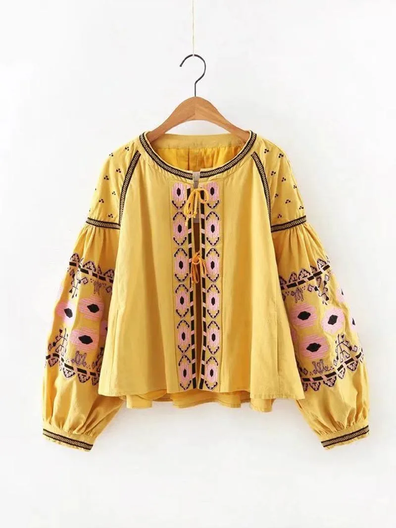 Boho блузка из хлопка с цветочной вышивкой блузки с кисточками и длинным рукавом-фонариком Свободные повседневные женские топы в стиле хиппи блузка и рубашка