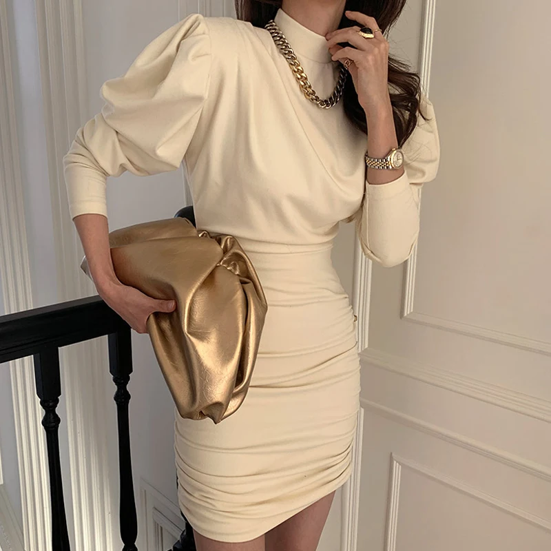 Платье-футляр женское с пышными рукавами 2021 | Женская одежда