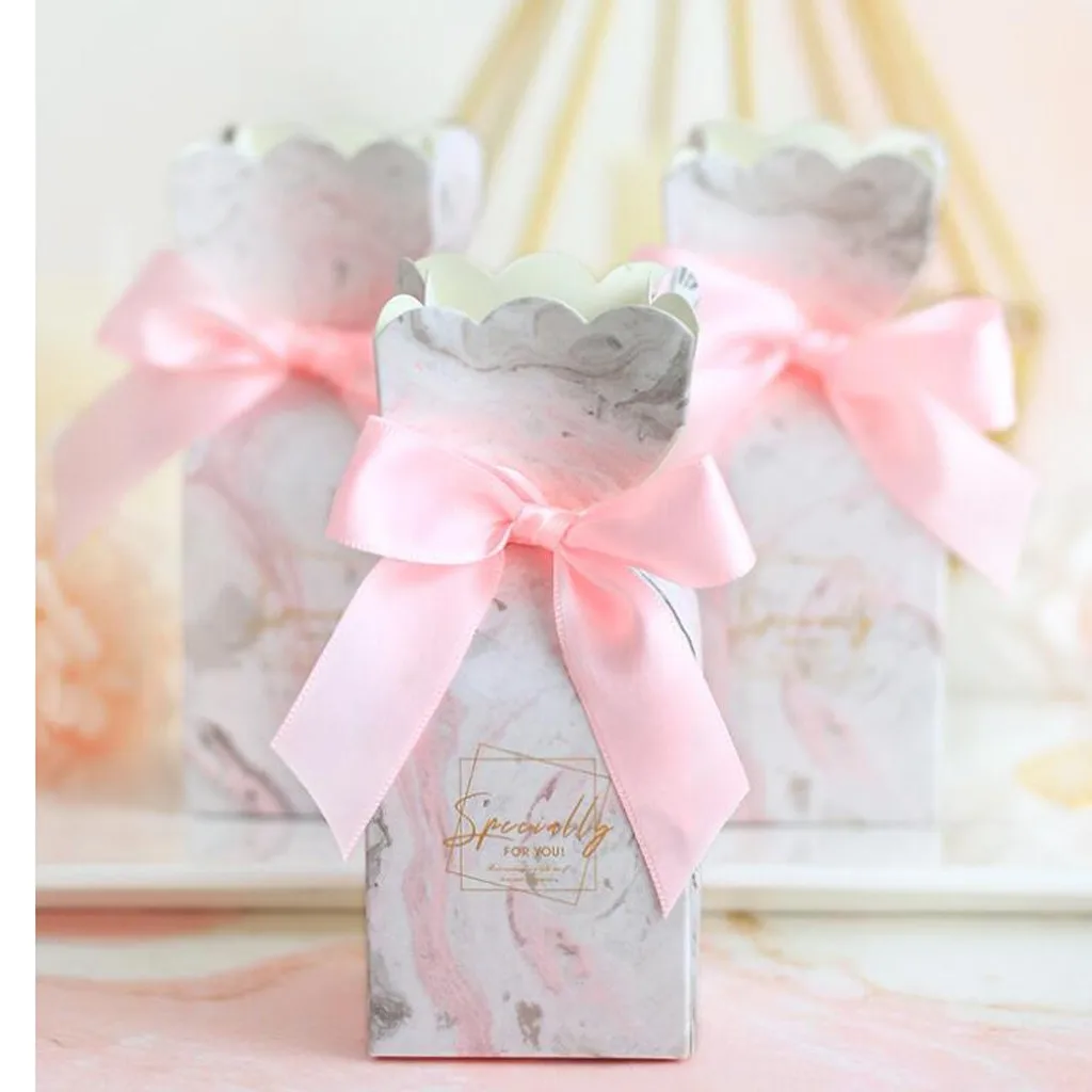 

2019 High Capacity Green Paper Candy Chocolate Boxes Gift Bag Wedding Gift Box Baby Show Support Wholesale Dropshipping home