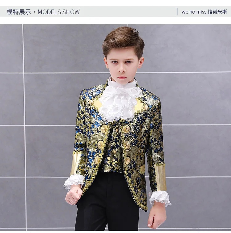 12366978236_1619518636