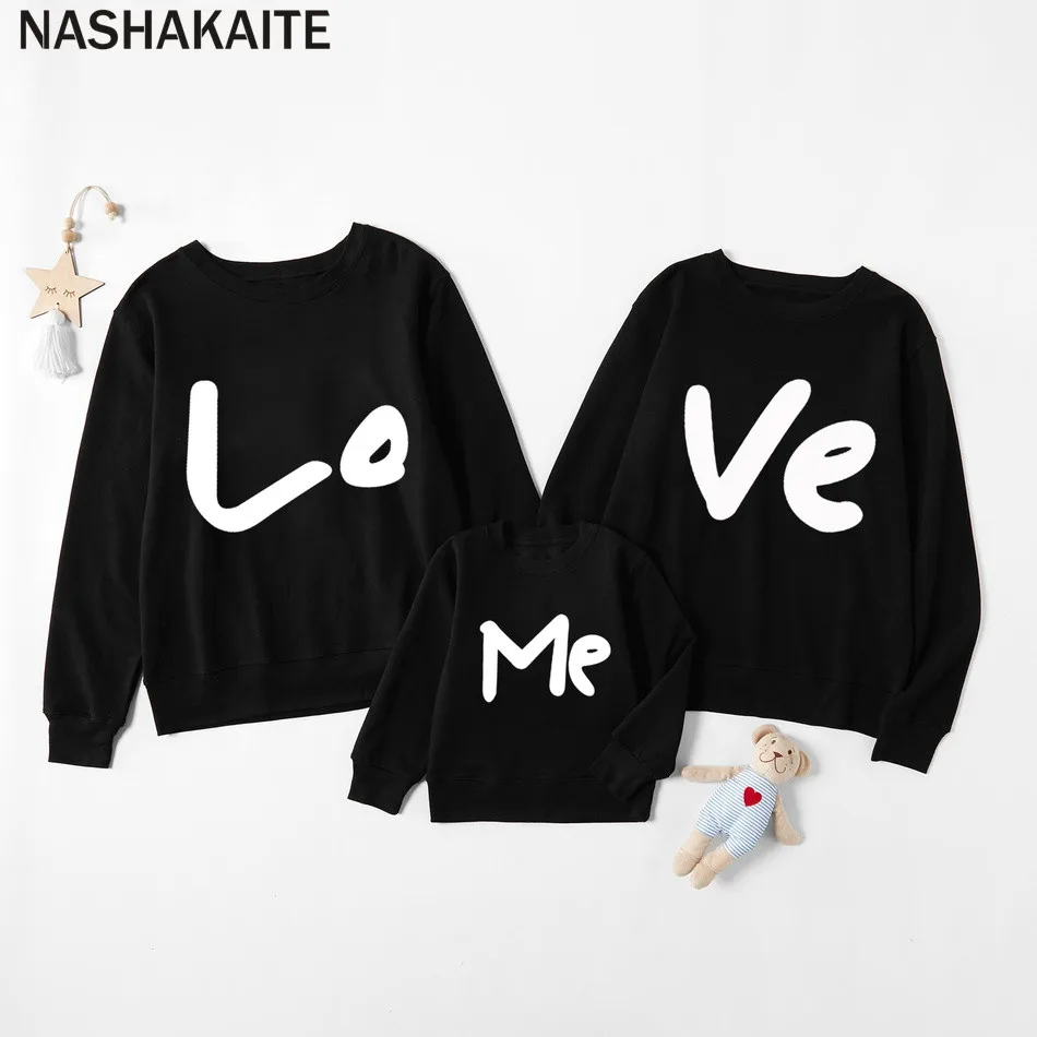 NASHAKAITE/свитер для мамы, папы и детей; три цвета; одинаковые толстовки с надписью «Love Me»; одинаковые комплекты для семьи - Цвет: Black