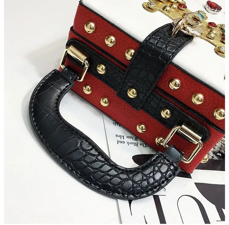Unua amo Luxury Women Shoulder Bags Diamond Crown Flower Buckle PU Learher Box Style Party Bag For Ladies Mini Messenger Bag