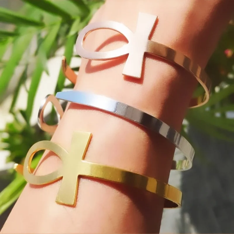 Egyptian Queen Nefertiti bracelet, a fashionable accessory for women.