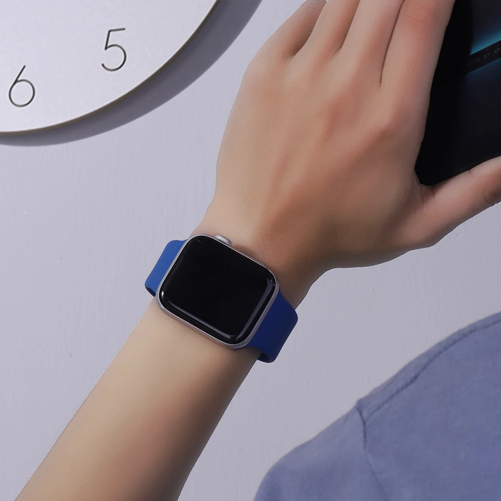 Soft Rubber Sport Band For Apple Watch SE 44mm 40mm Buckle Strap on Smart iWatch Correa Watchband Bracelet Series 65432 42mm38mm