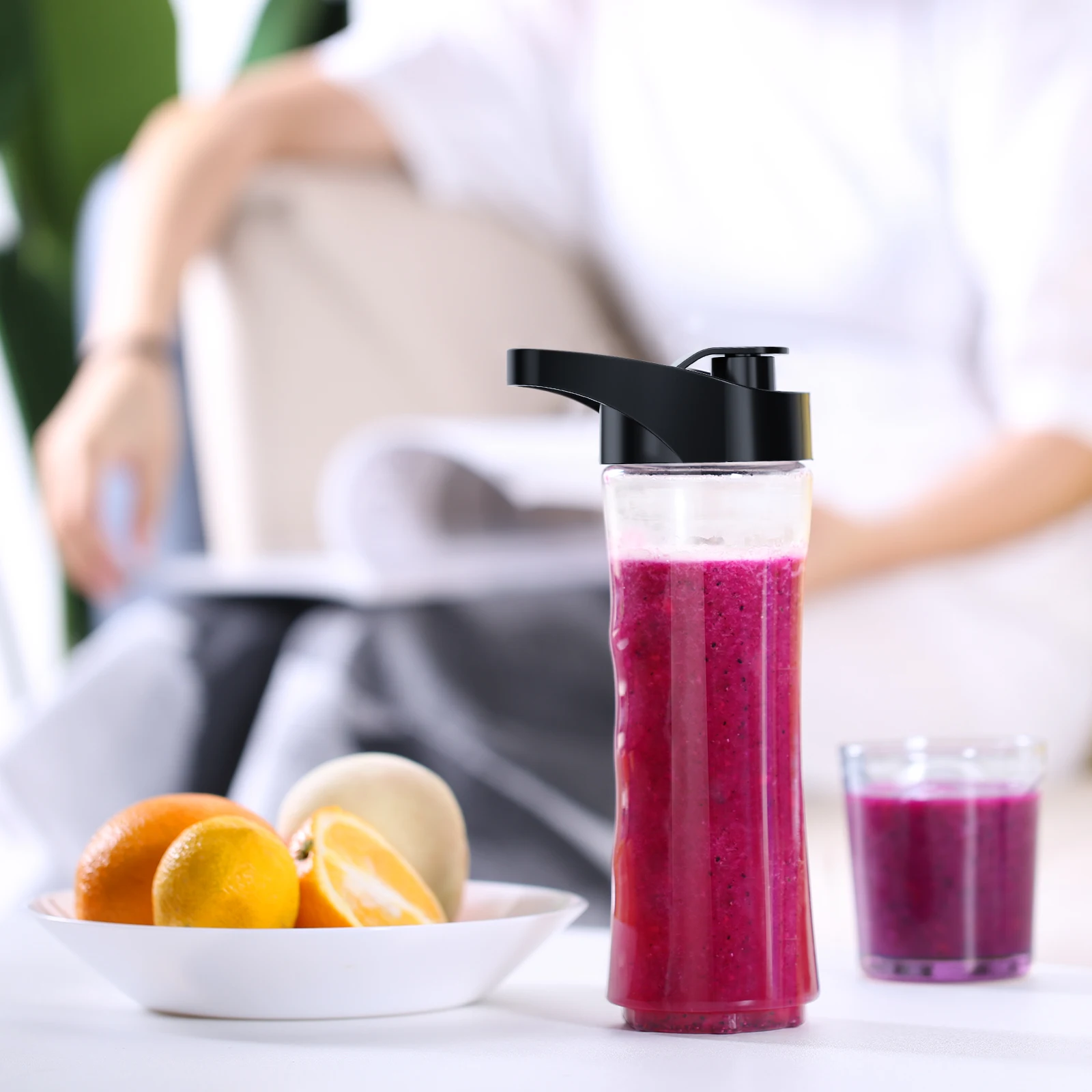 Homgeek Portable Blender for Shakes and Smoothies 400W Juice Maker with 2 Tritan Travel Bottles Portable Mini Blender