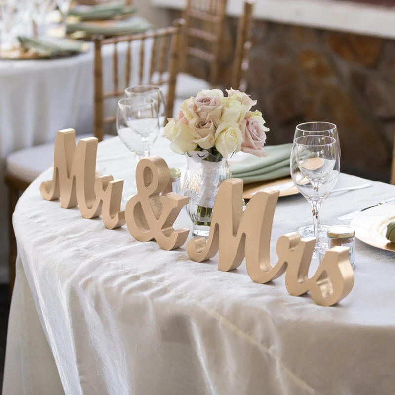 1set MR & MRS Wooden Letters Wedding Table Signs Wooden DIY Props Table Adornment Decor for Wedding Decoration White 