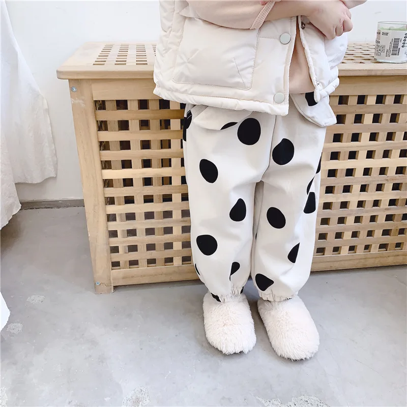 

2019 children's clothing autumn and winter new girls Korean version of the big wave point plus velvet harem pants trousers girls