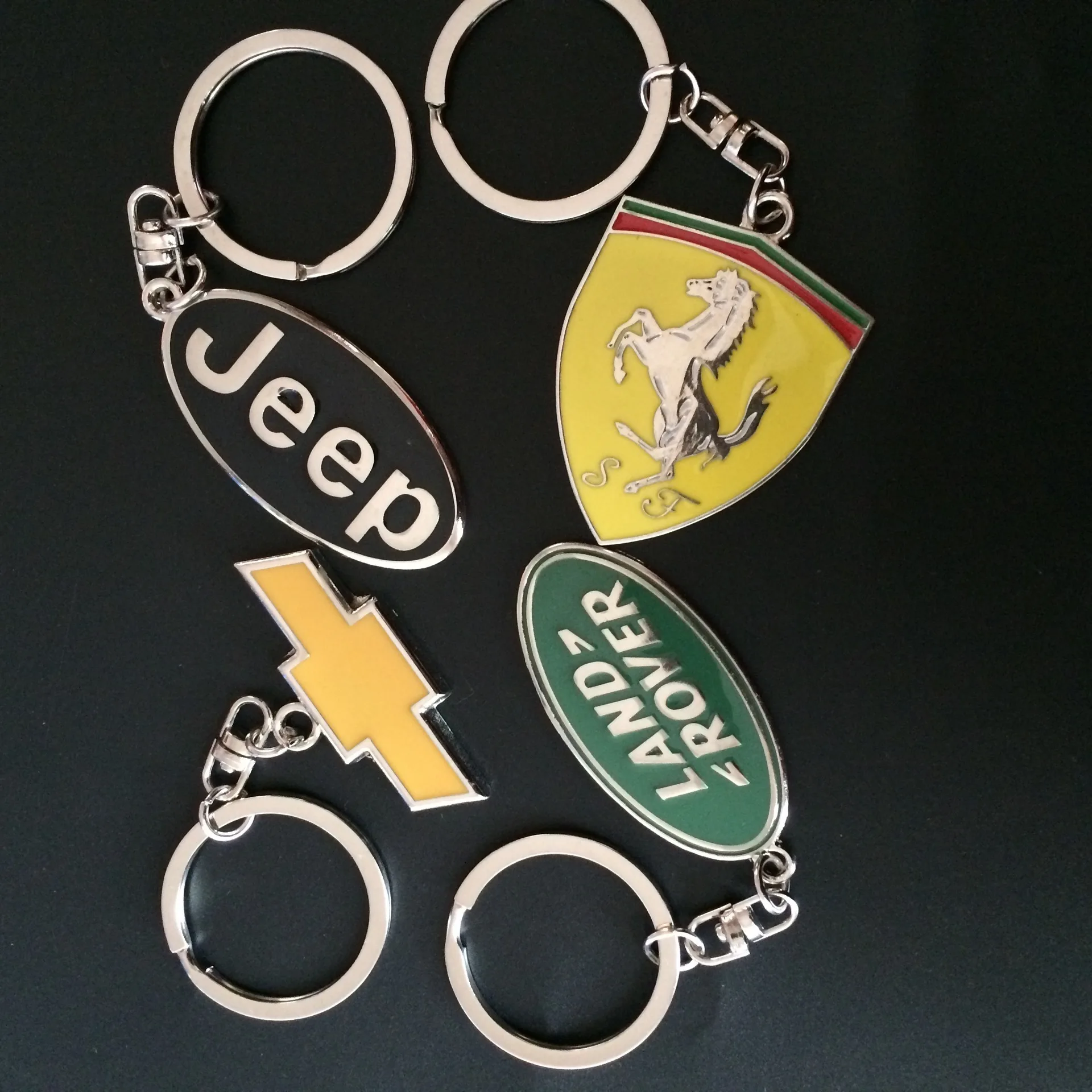 

Oil Dripping Chevrolet Ferrari Jee-p Range Logo Key Rings Automobile Key Rings Buckle 4S Shop Gift Keychain Keychain Ring Car