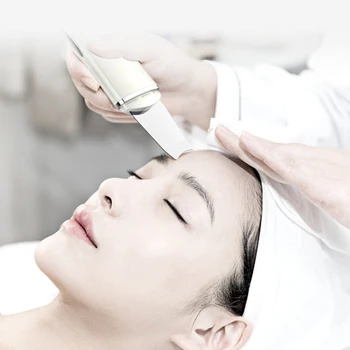 

Rechargeable Ultrasonic Face Skin Scrubber Facial Cleaner Peeling Vibration Blackhead Removal Cleaner Tools