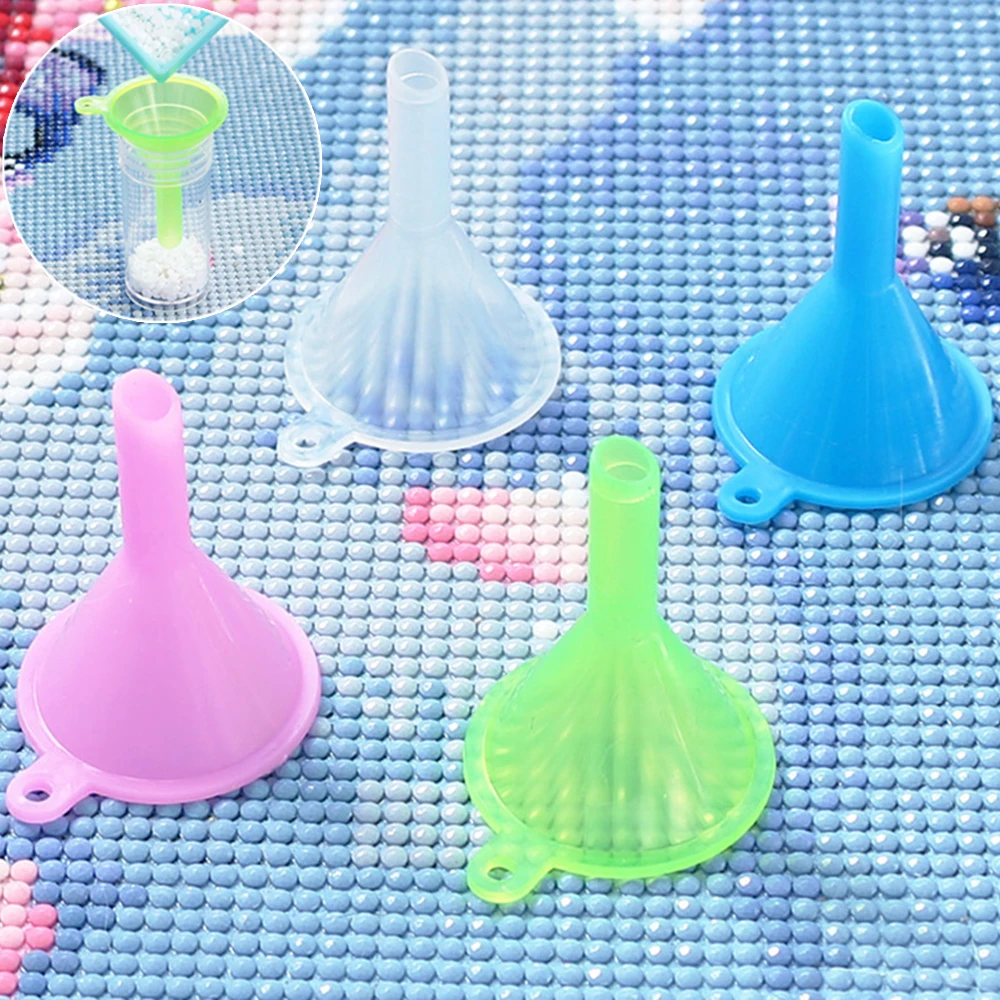 New Mini Funnel DIY Diamond Painting Accessories Beads Diamond Storage Embroidery Mosaic Conveniently Put into Container Tool