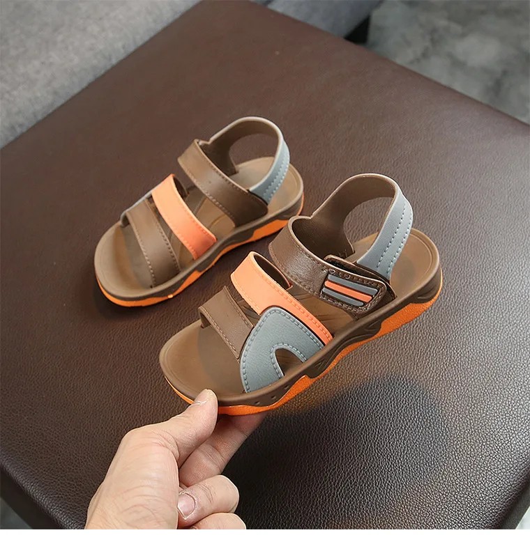 11020068555_2106594632 (1)