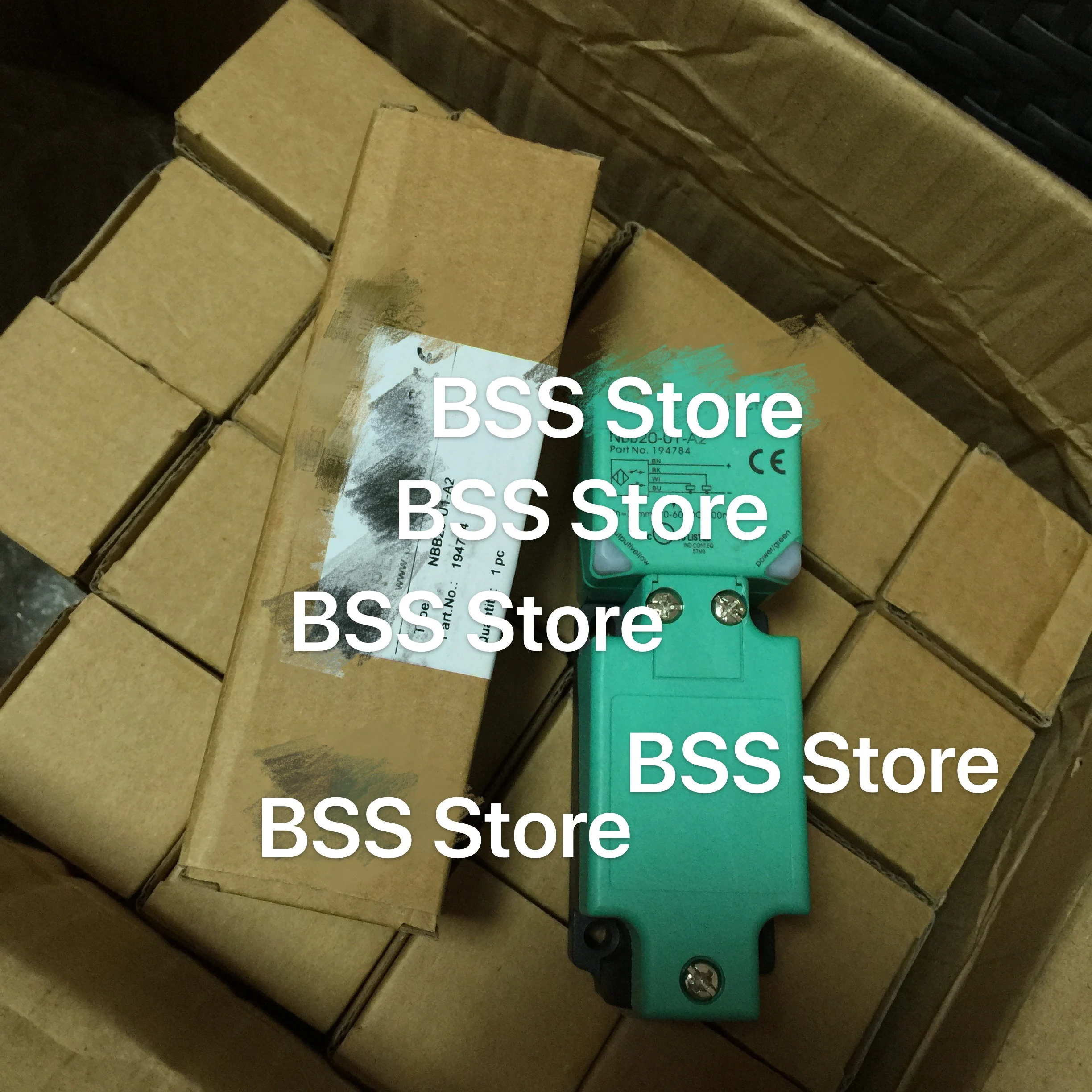 

FREE SHIPPING Sensor NBB10-30GM50-WS-V12 proximity switch sensor