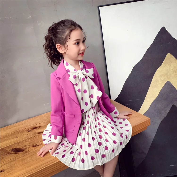 22003016496_1904984407