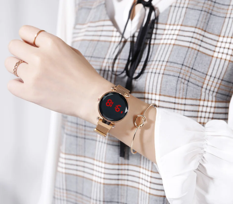 Women Watches LED Watch Magnetic Bracelet Watches Rose Gold Digital Dress Watch Quartz Wristwatch