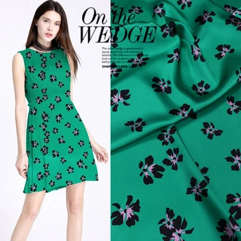 

Green printed mulberry silk stretch satin fabric 140 cm width 19mm summer soft shirt diy fashion dress scarf spandex fabric