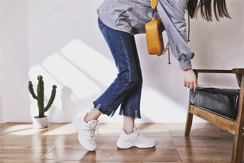 Кроссовки Для женщин Повседневная обувь с сетчатым верхом из дышащего материала Женская мода кроссовки на шнуровке высокие, для отдыха Для женщин Вулканизированная обувь на платформе; большие размеры 35-43