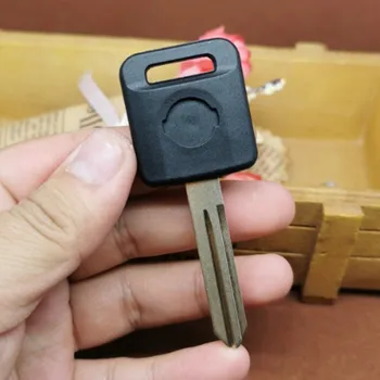 

DAKATU With Logo Transponder Key Shell Fob For Nissan Teana Versa Livina Sylphy Tiida Sunny March X-trail Car Key Shell Case