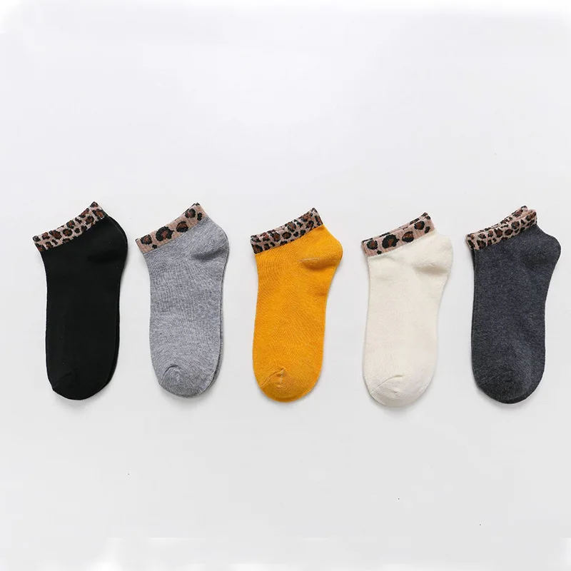 Women's Retro Leopard Print Socks Fashion Female Cotton Blends Street Popular Stripe Leopard Short Socks For All Seasons