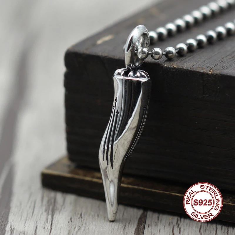 

S925 men sterling silver pendants Personality retro classic punk style Retro Unicorn shape Wild fashion models Send a gift lover