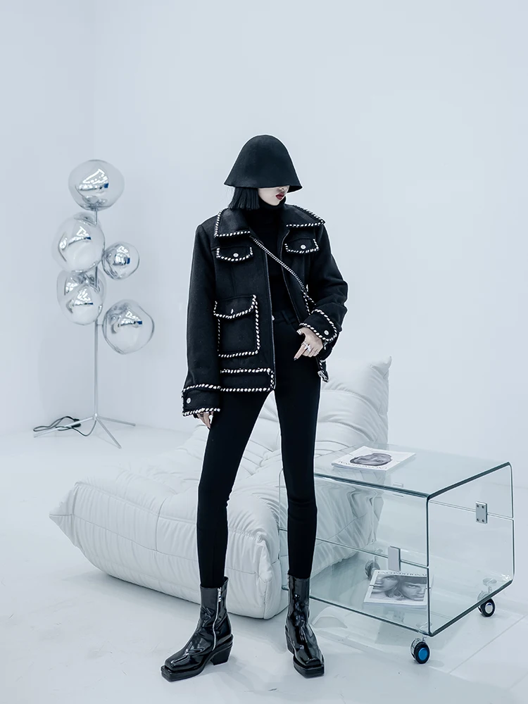 

2020 Winter double-sided Woolen short Coat Female high Street design sense Woolen Jacket coat Hepburn style Woolen Coat Women