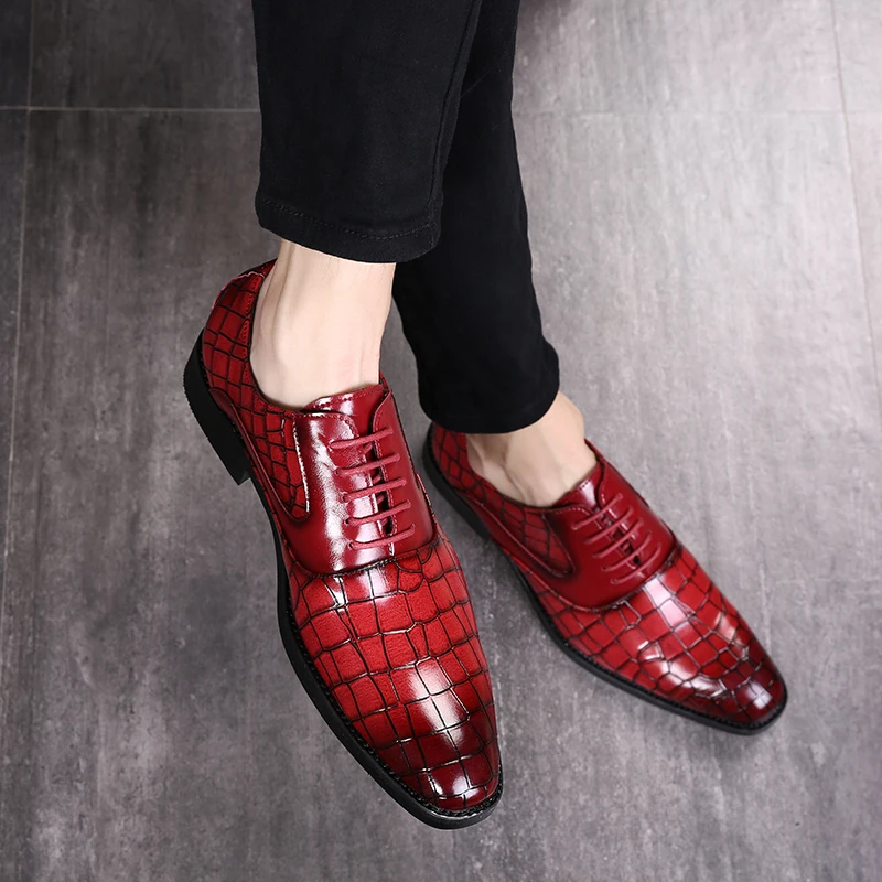 Мужские модельные туфли; мужские кожаные туфли с крокодиловым узором; Роскошные элегантные туфли в деловом стиле; вечерние повседневные свадебные туфли в британском стиле - Цвет: Red