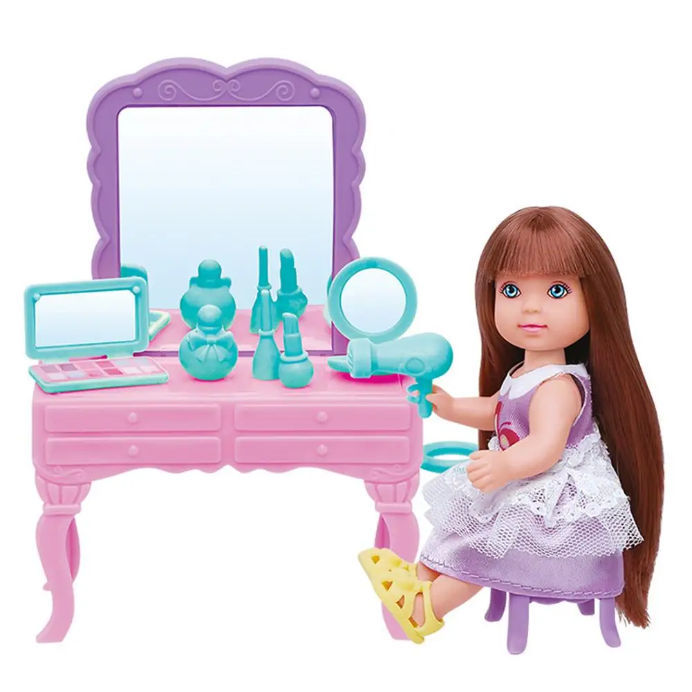 toy dressing table