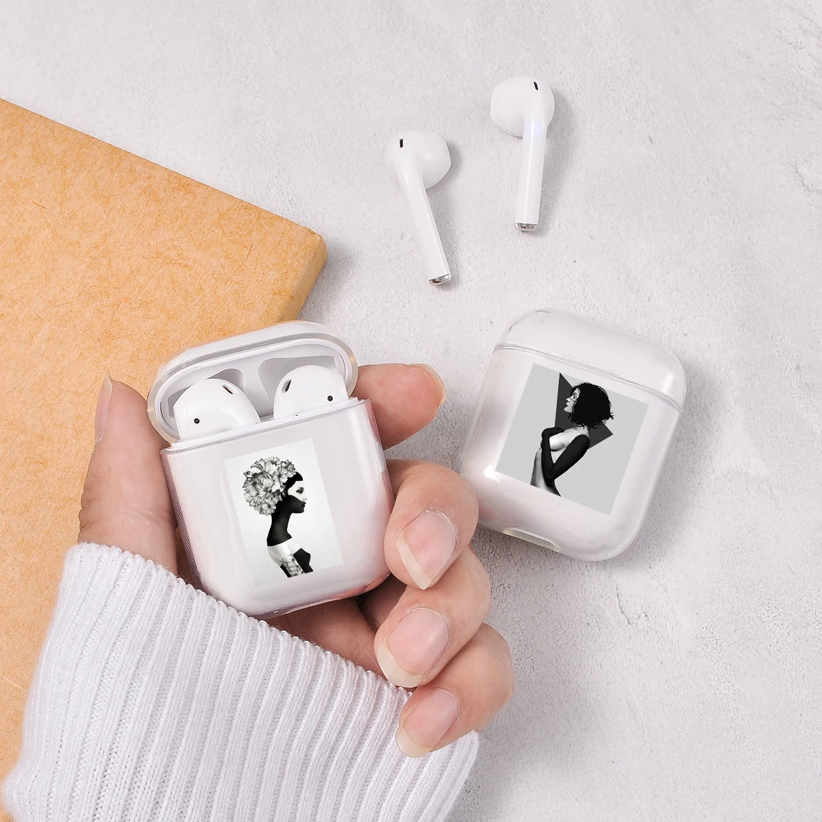 Аирподс тихо играют. Айрподс 2. Чехол AIRPODS 2 Chicago. Чехол Джерри AIRPODS Pro. Аирподсы 3.