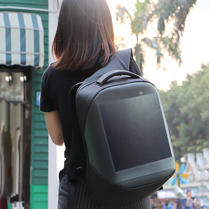 рюкзак с лед экраном. рюкзак смартекс с экраном. рюкзак цифровой со светящимся led-экраном. рюкзак с led экраном pixel. интерактивный рюкзак pix с led-экраном.