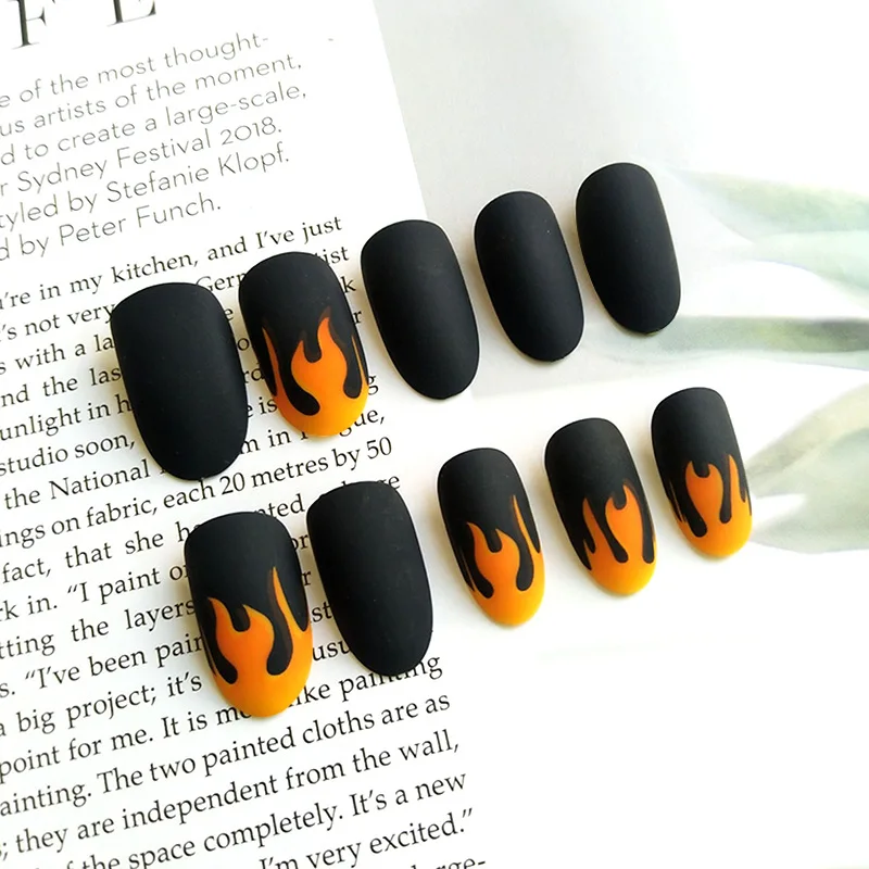 Nusx 24pcs Punk Fire Fake Nails Matte False Nails Dark Black Pre design Short Round Head 3