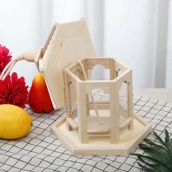 

Outdoor Hanging Wooden Squirrel Proof Seed Feeder Portable for Wild Birds Seeds Feedings HKS99