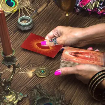 

53pcs Full English Version The Divine Feminine Oracle Tarot Board Game Cards