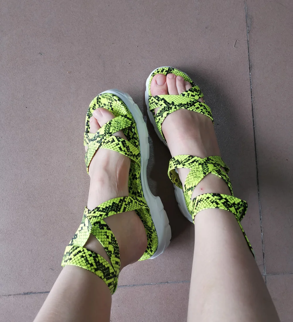 Женские сандалии гладиаторы Perixir богемные летние на танкетке с лентами и