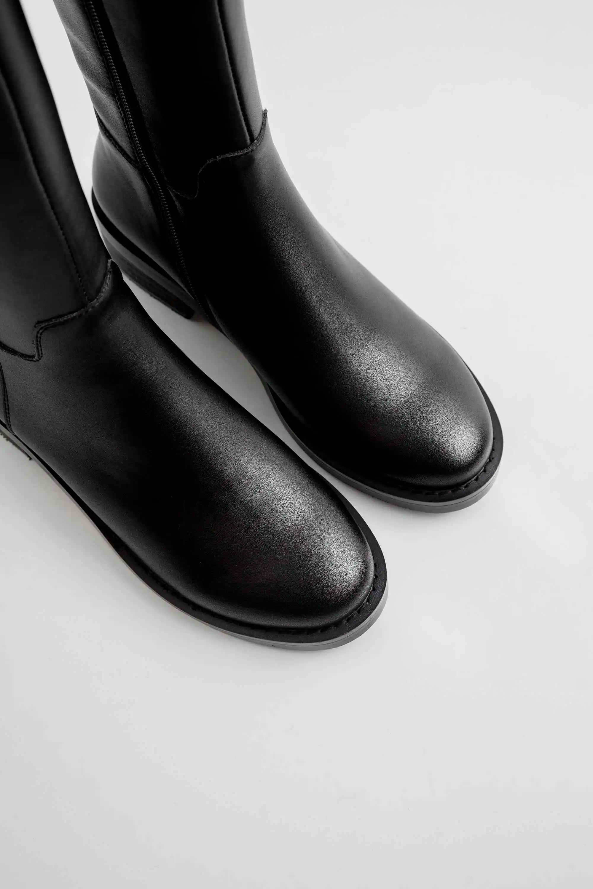 Brand riding boots women's motorcycle boots genuine leather metal chains med-heels gorgeous knee high boots women knight boots
