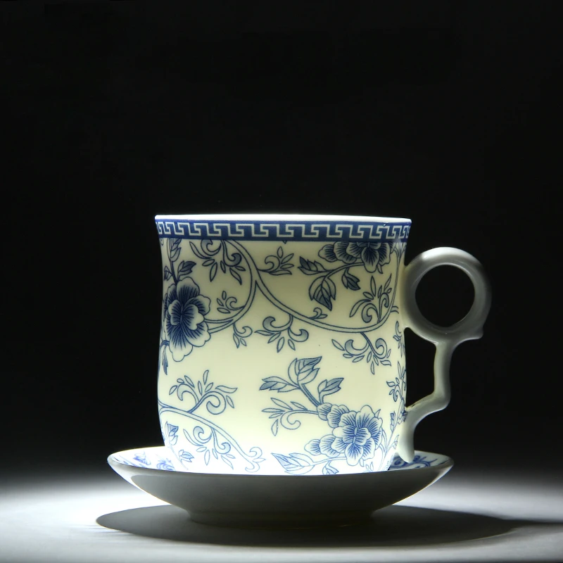 Retro Chinese Blue White Porcelain Tea Cup Set with Saucer Lid Infuser 260ml Ceramic Teacup with Tea Filter Cup Infuser coffee cup saucer set teapot cup set