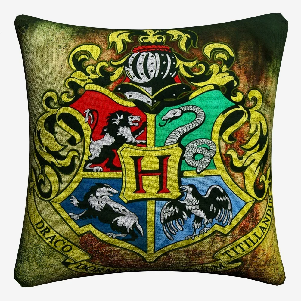 Школьная наволочка из хлопка и льна с классическим логотипом Hogwarts 45x45 см для