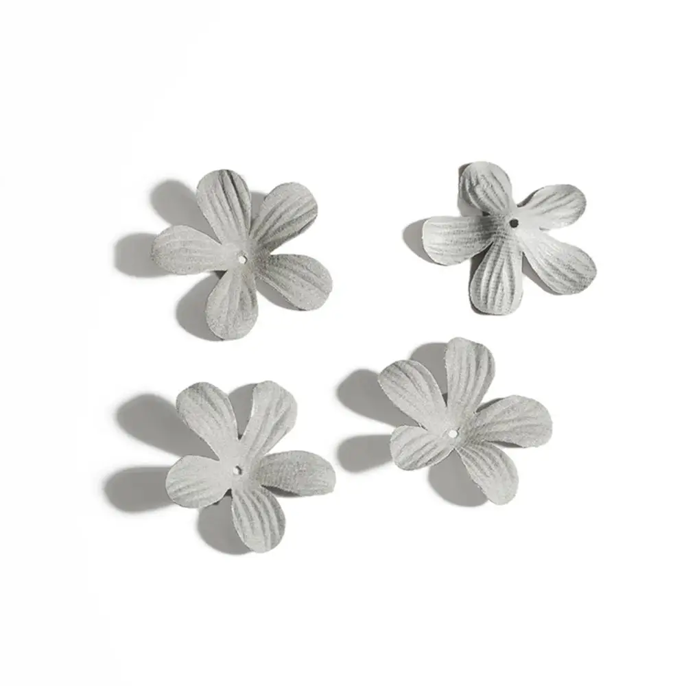 Light Grey 4.5cm 30 шт. маленькие Изысканные кожаные цветы ручной работы, искусственные цветы на голову, свадебные украшения, сделай сам, скрапбукинг, тканевый цветок - Цвет: Light Grey 4.5cm