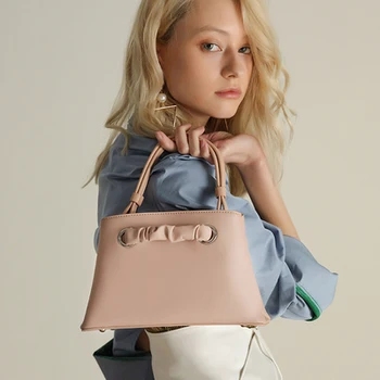 

NEW Soft PU Leather Women Handbag 2019 New Crossbody Bag Light Weight Shoulder Ladies Messenger Bag Folds Clutch Bag