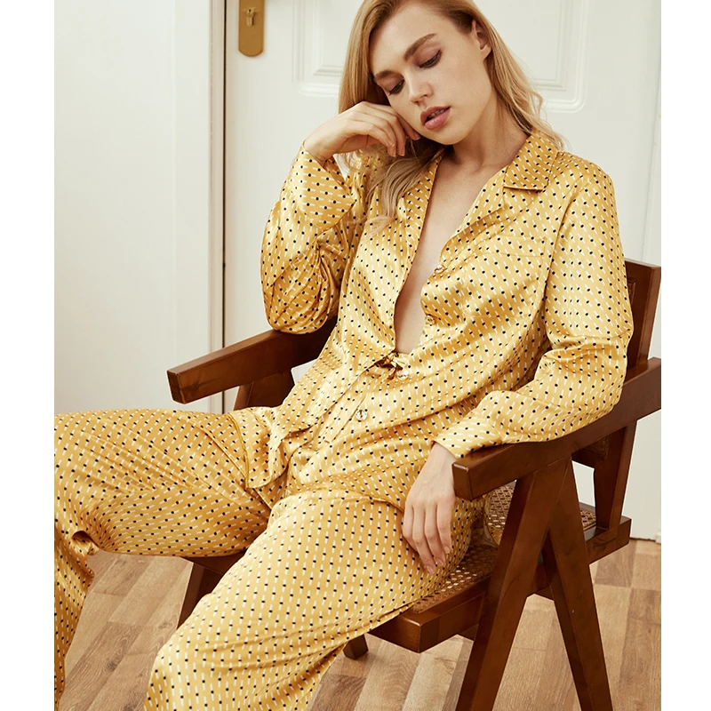 

Daeyard Autumn New Silk Pajama Set Women Luxury Dot Print Pyjamas Yellow Long Sleeve Sleepwear Ladies Sexy Nightwear Homewear