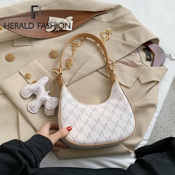 

Letter printing Fashion Women Underarm bag Half Moon Style Female Shoulder Bag Small Hobo Lady Handbag Casual Dog Chain Bag