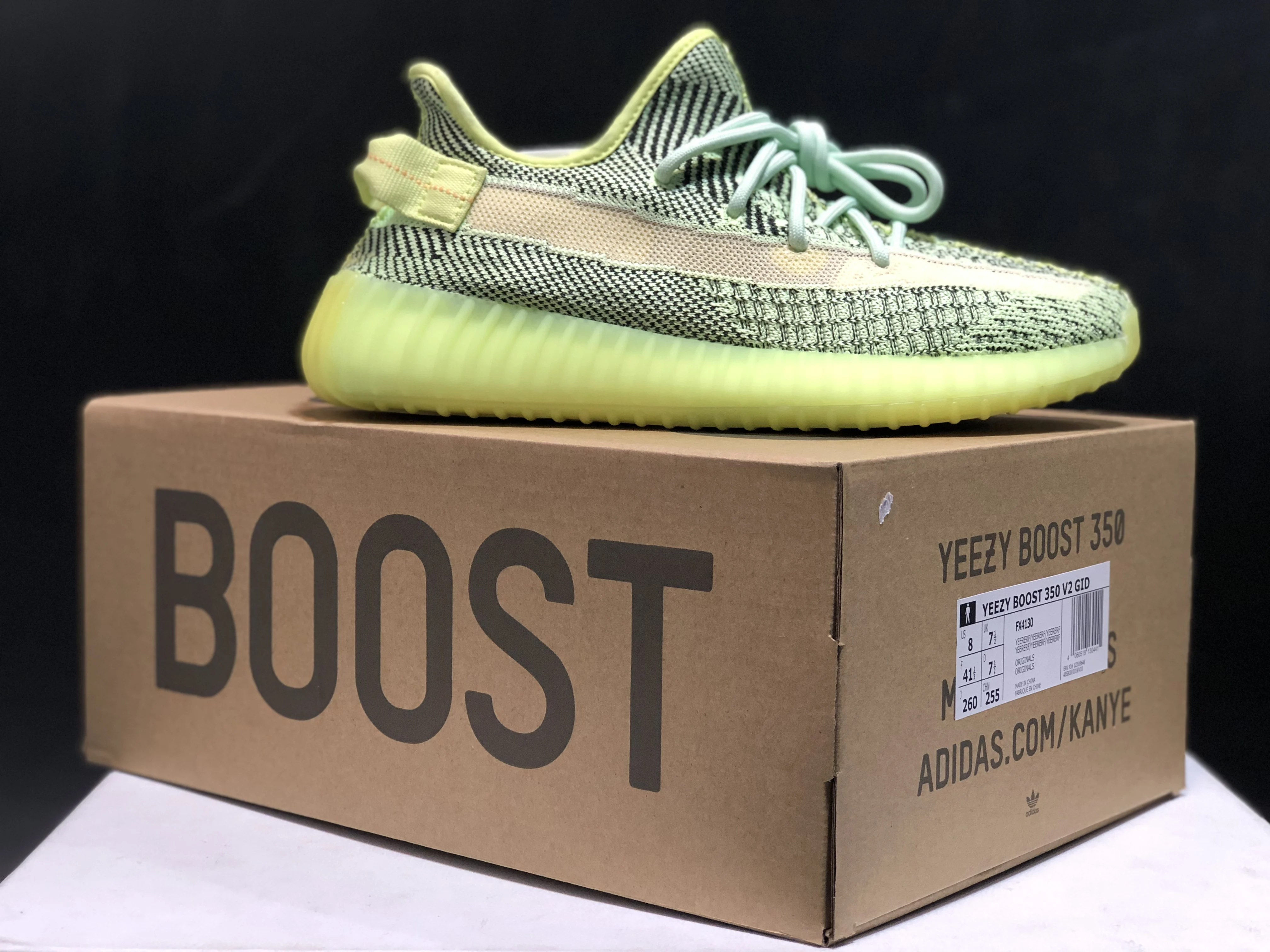 Новое поступление дышащие кроссовки yeezys air 350 v2 для мужчин и женщин, спортивные кроссовки 350v2, кроссовки унисекс, размер 36-46