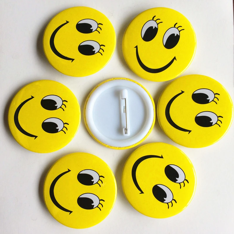 4 5 Cm 1 Teile Los Smiley Button Brosche Gesicht Offenen Augen Spass Abzeichen Lacheln Kind Geschenk Nette Wai Unisex Youe Glanzte Fun Gift Brooch Buttonbrooch Cute Aliexpress