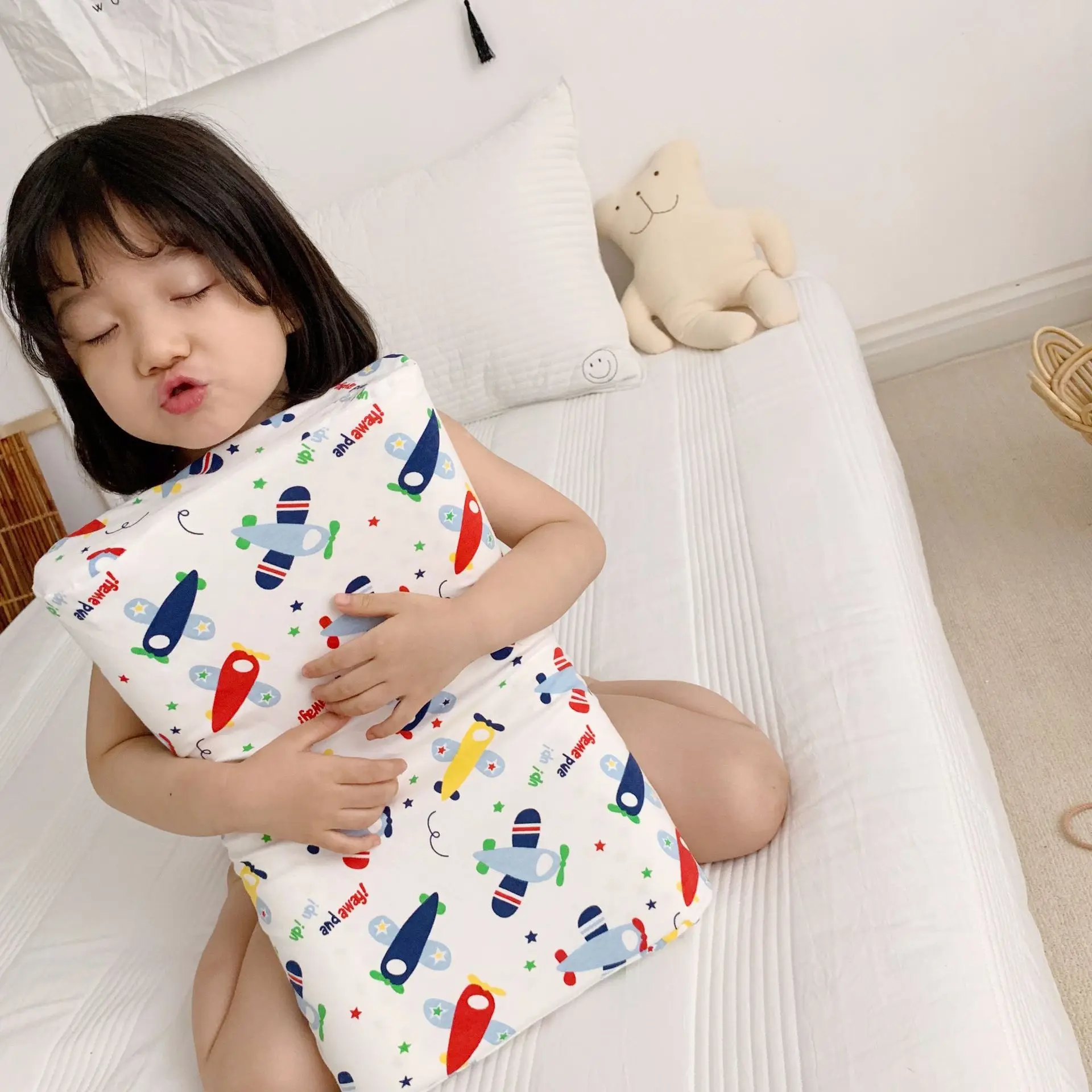 100 Natural Children Latex 2 in 1 Pillow Baby Sleeping Bed Orthopedic Child Soft Latex Kids Head Neck Pillow Gift baby pillow