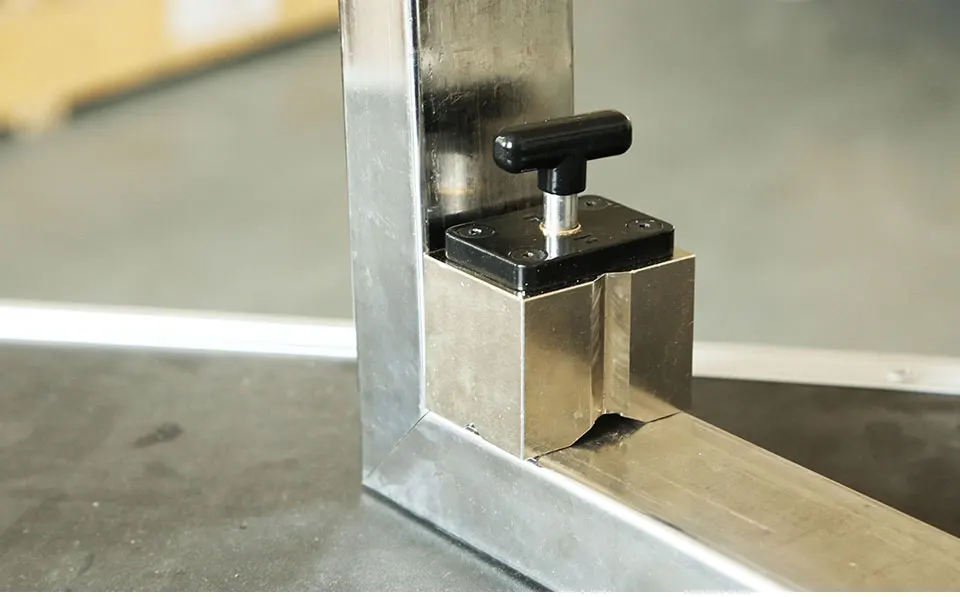 方形焊接固定器-960_02