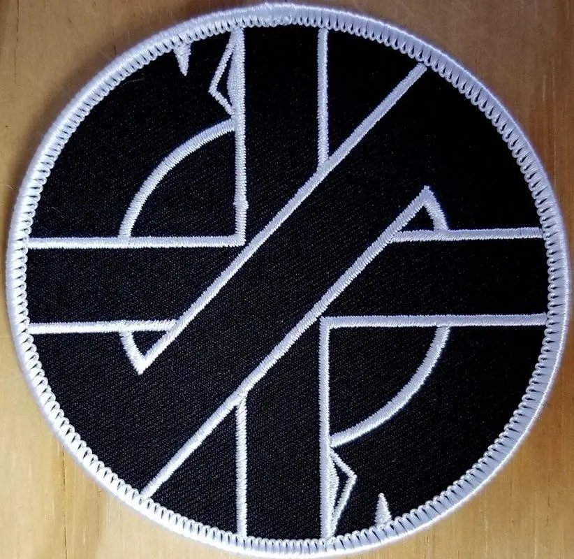 

Лидер продаж! Вышитая нашивка CRASS SYMBOL-Iron On - Punk Rock (размер около 5 см)