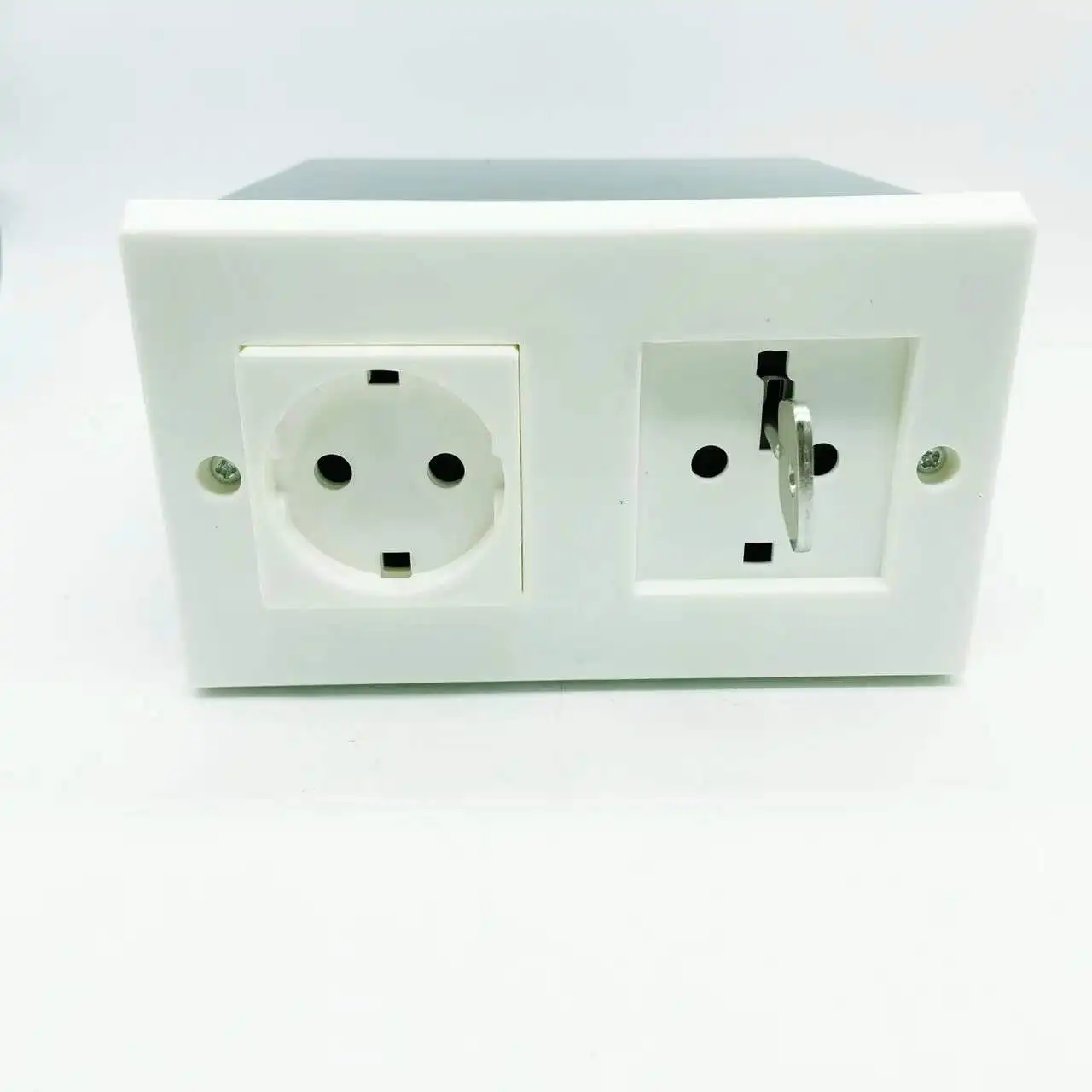 Imitation Double Plug European Standard Socket Wall Safe Security Secret  Hidden Stash Box