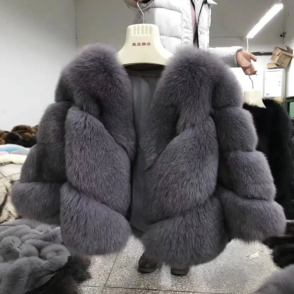 中灰色
